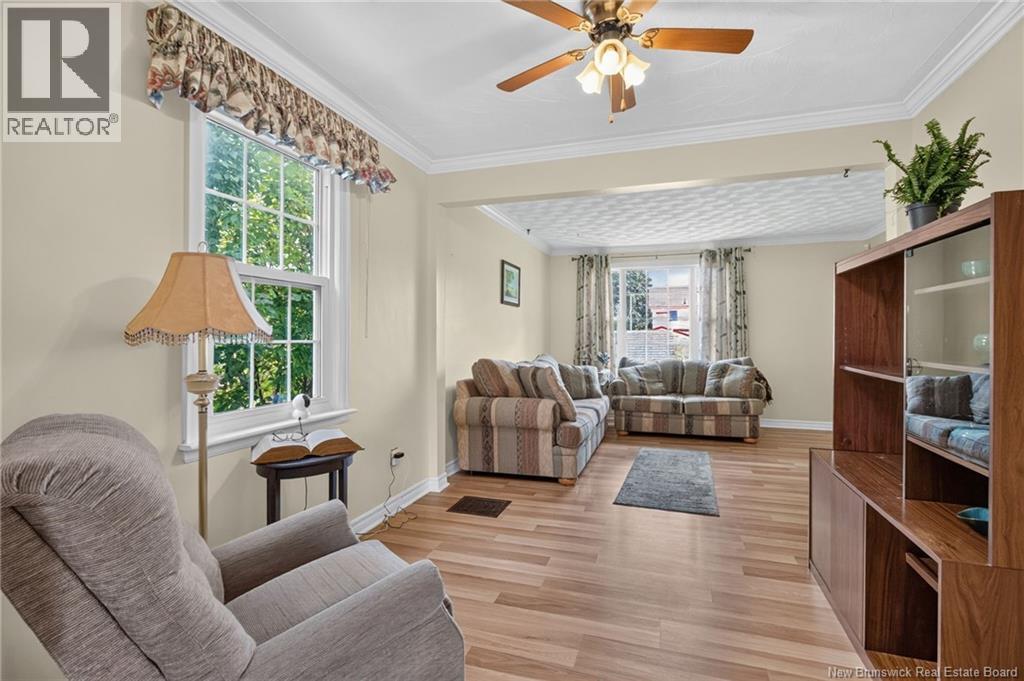 210 Blythwood Avenue - Image 8