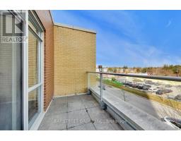 Th07 - 25 Singer Court, Toronto, ON M2K0B3 Photo 15