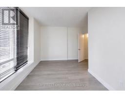 Th07 - 25 Singer Court, Toronto, ON M2K0B3 Photo 7