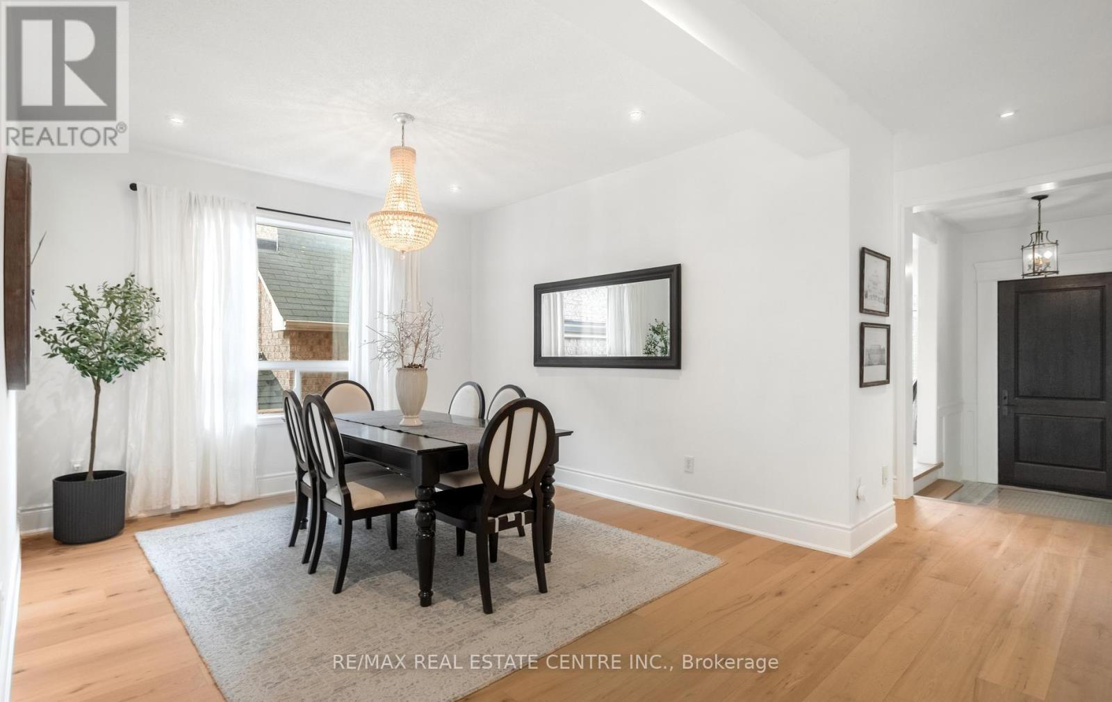 54 APPLE BLOSSOM CRESCENT - 12
