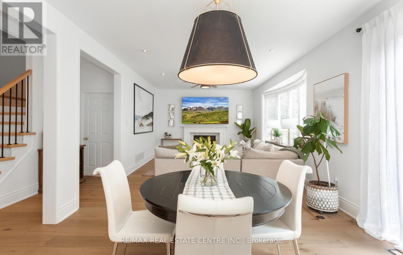 54 APPLE BLOSSOM CRESCENT - 25