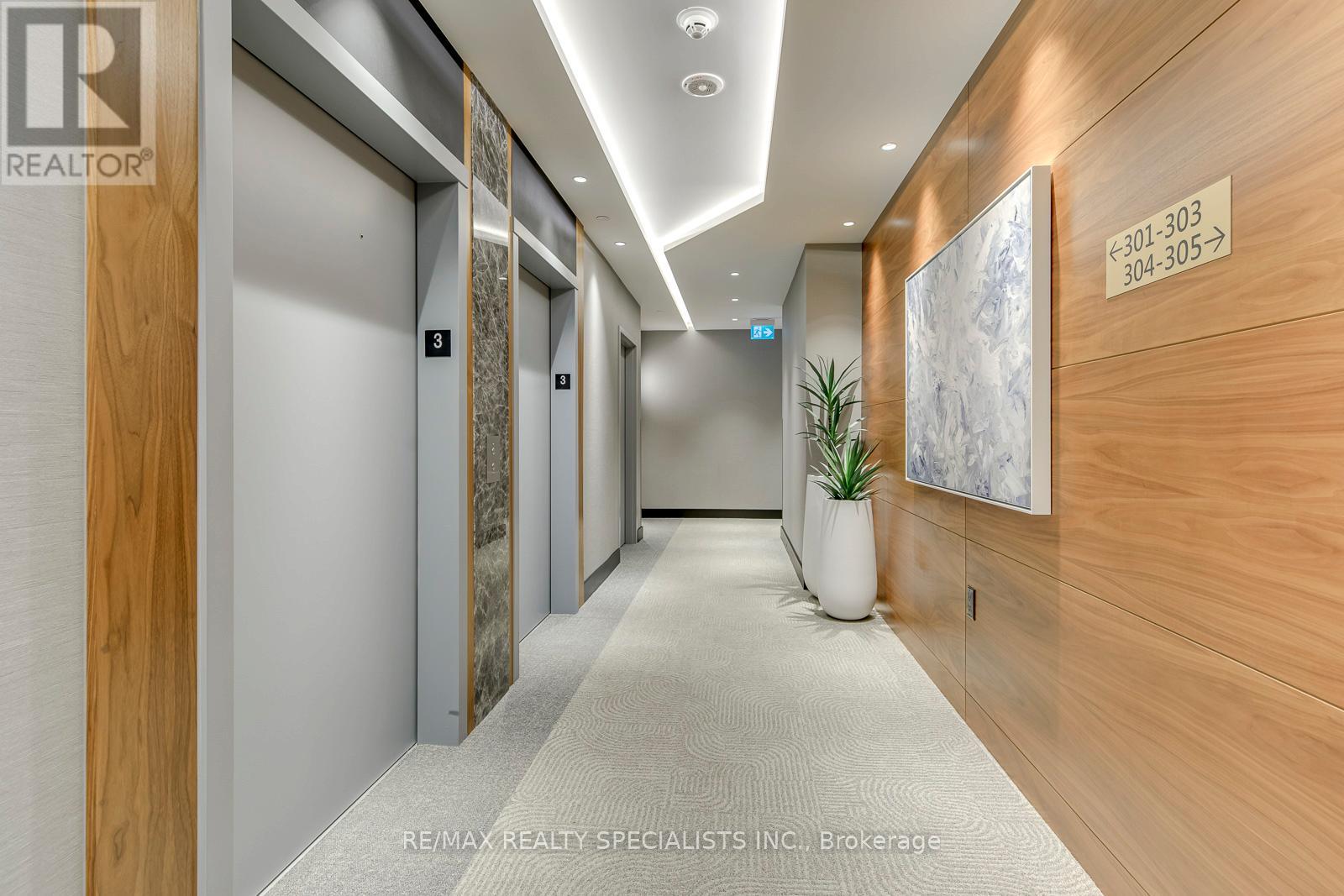 #304 55 PORT STREET - Image 3