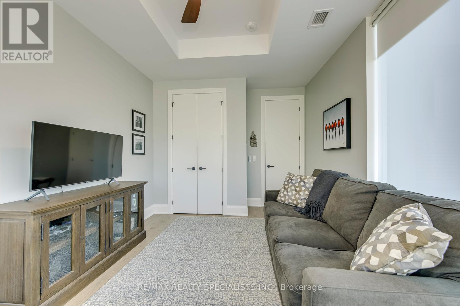 #304 55 PORT STREET - Image 33