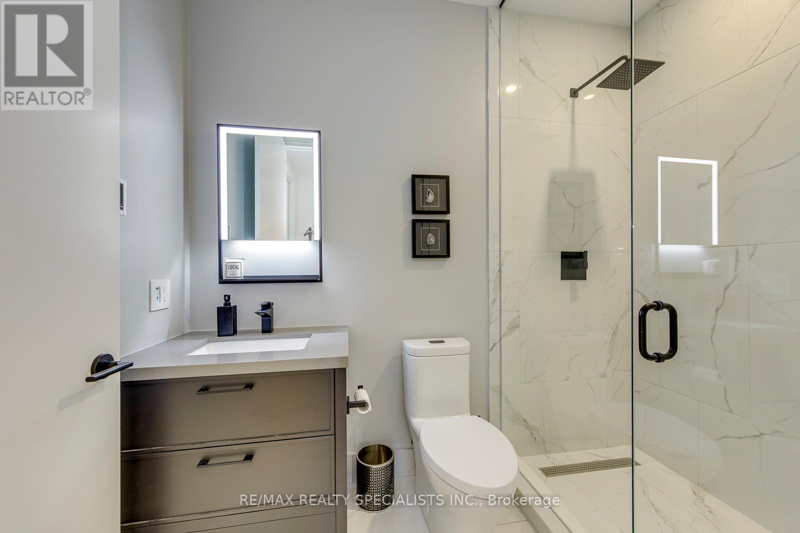 #304 55 PORT STREET - 34