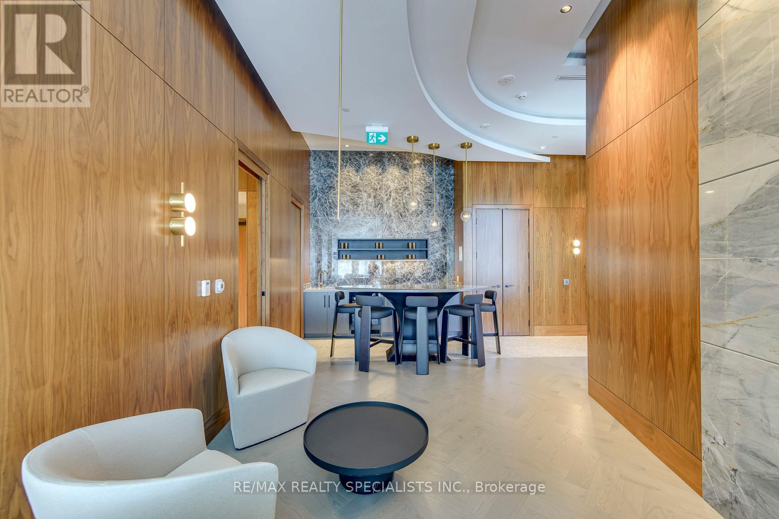 #304 55 PORT STREET - Image 39