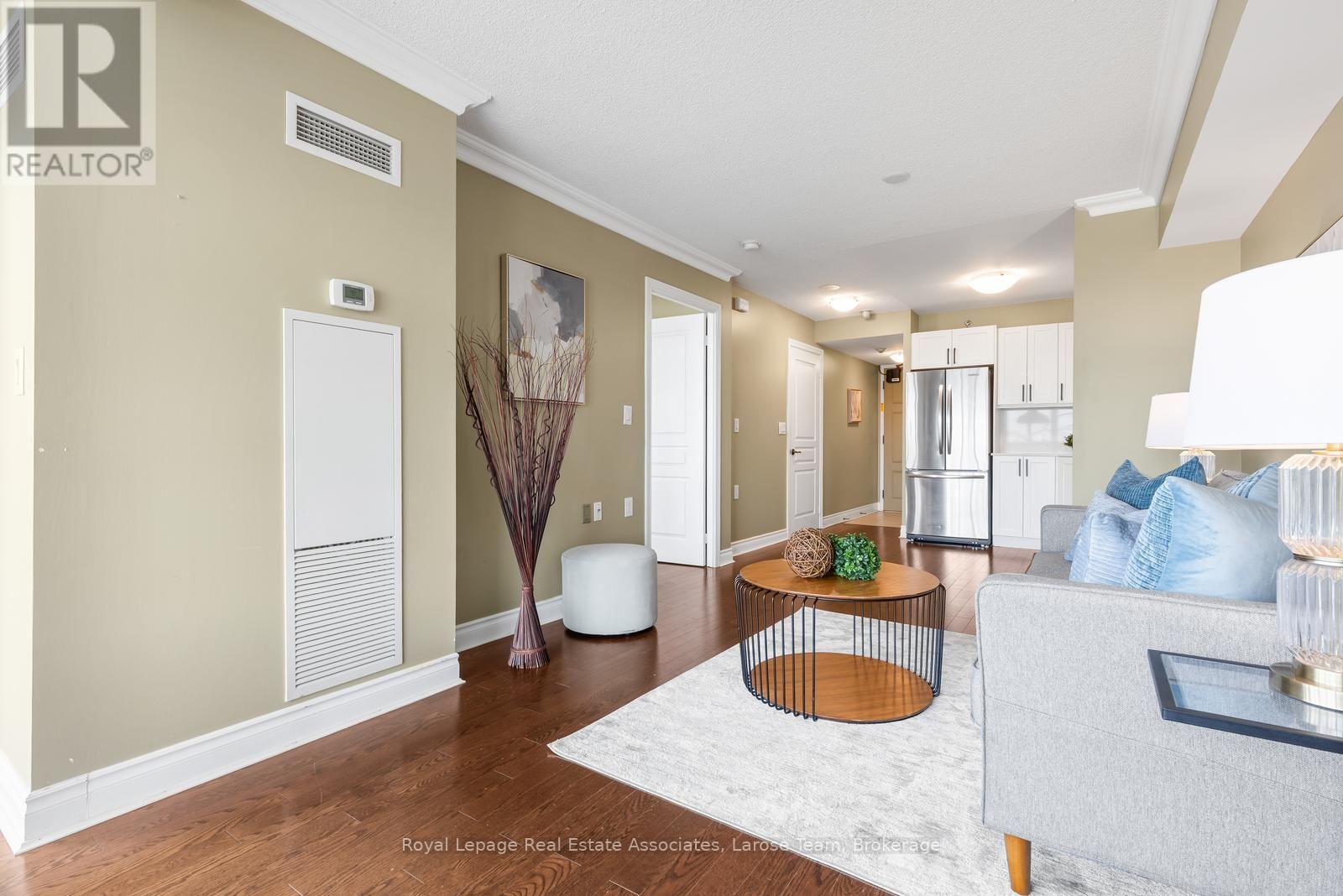 #1607 3 MARINE PARADE DRIVE - 10