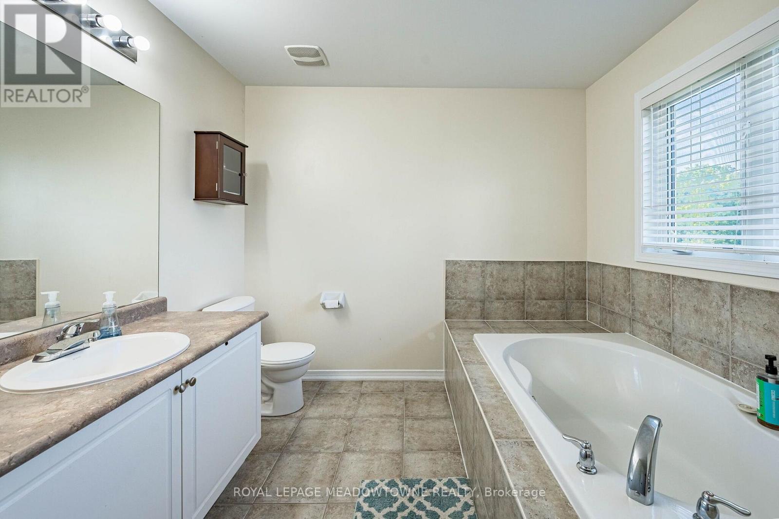 157 POWELL ROAD - 28