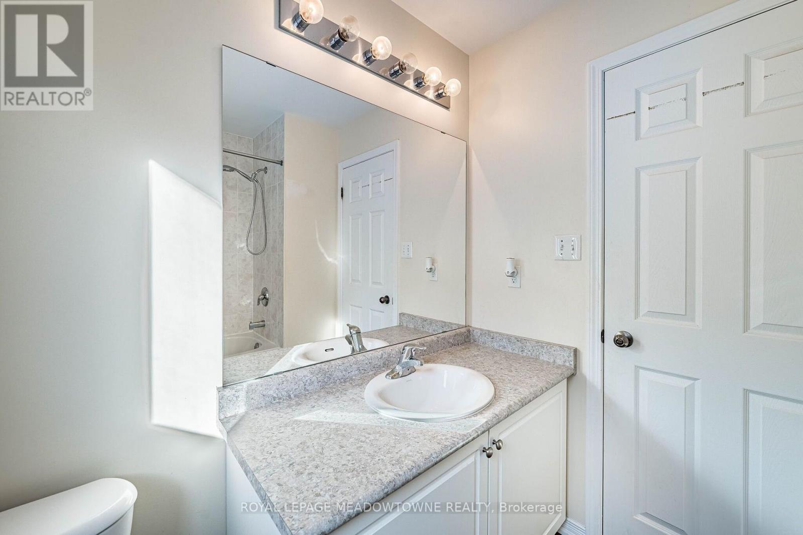 157 POWELL ROAD - 37