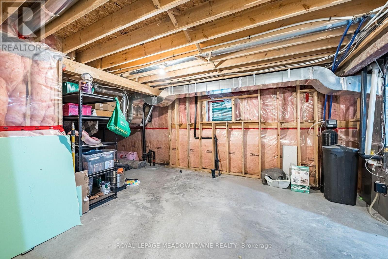 157 POWELL ROAD - 43