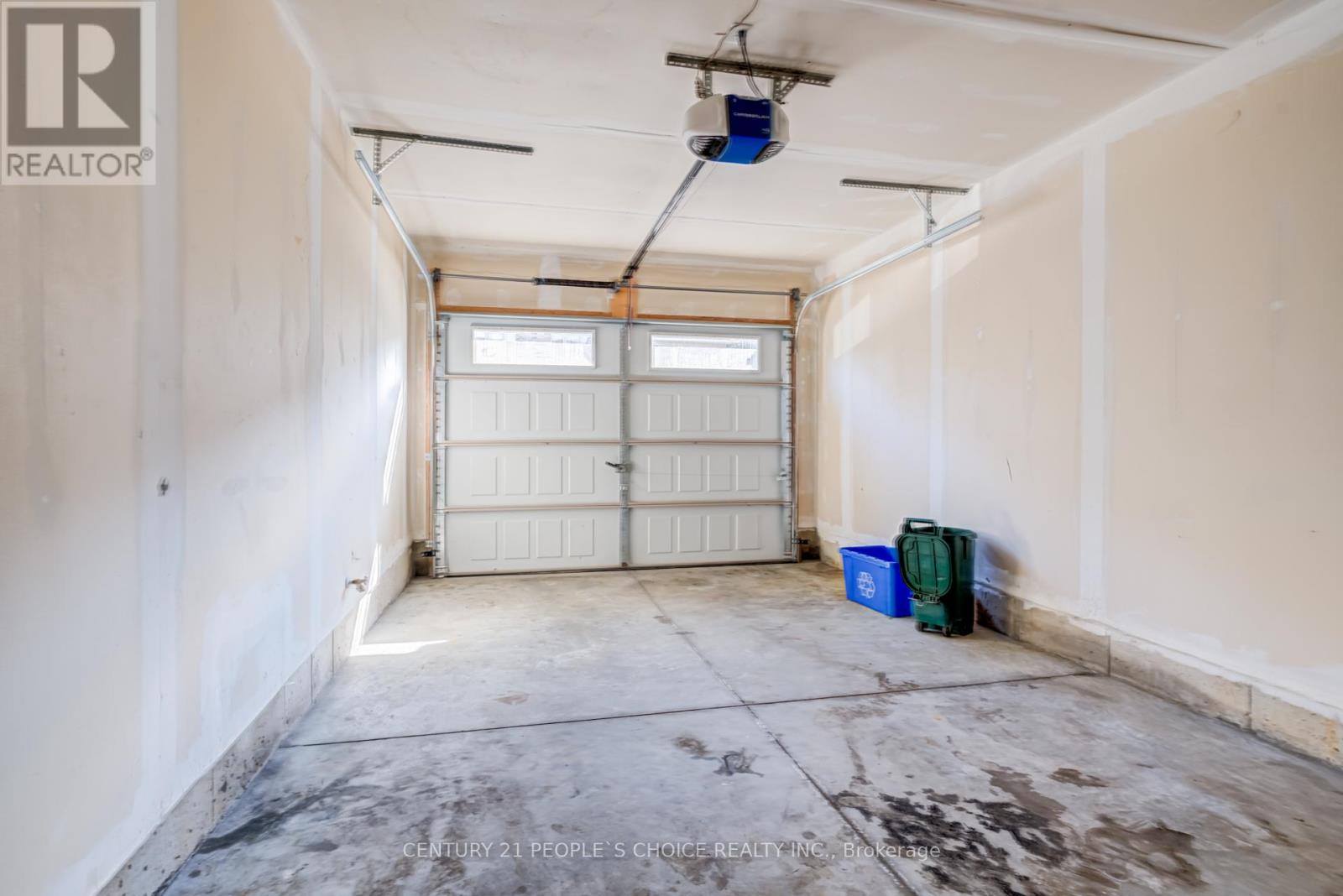 #15 66 EASTVIEW ROAD - 44