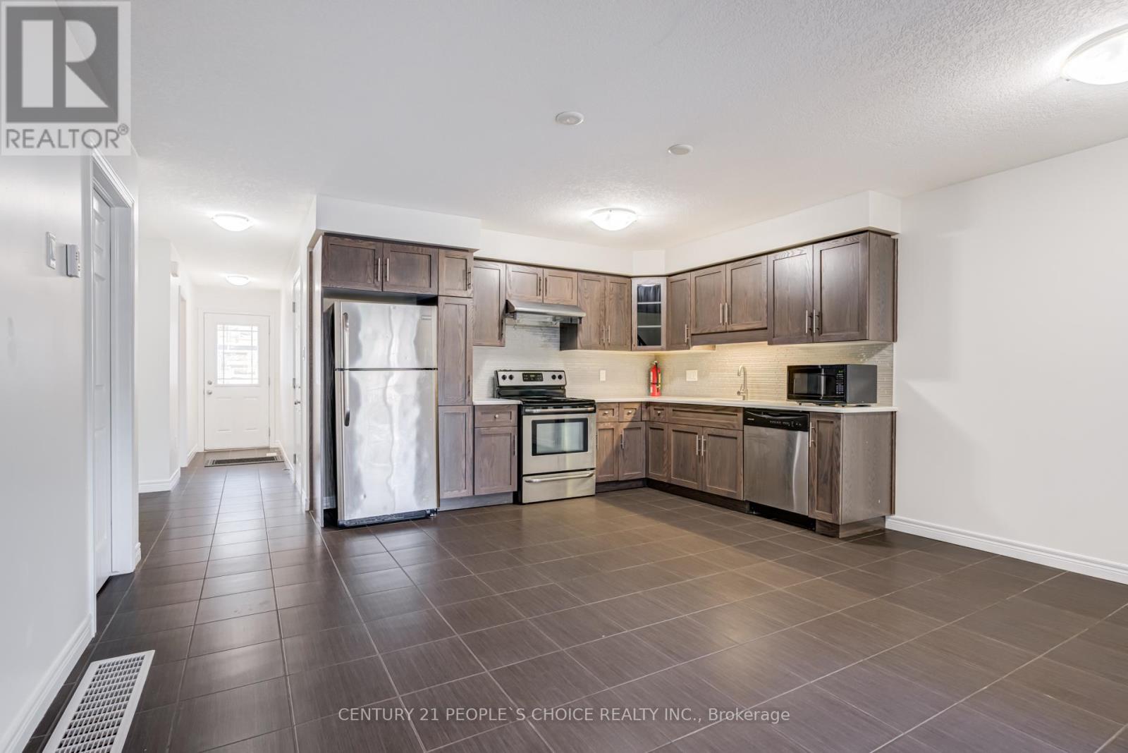 #15 66 EASTVIEW ROAD - 8