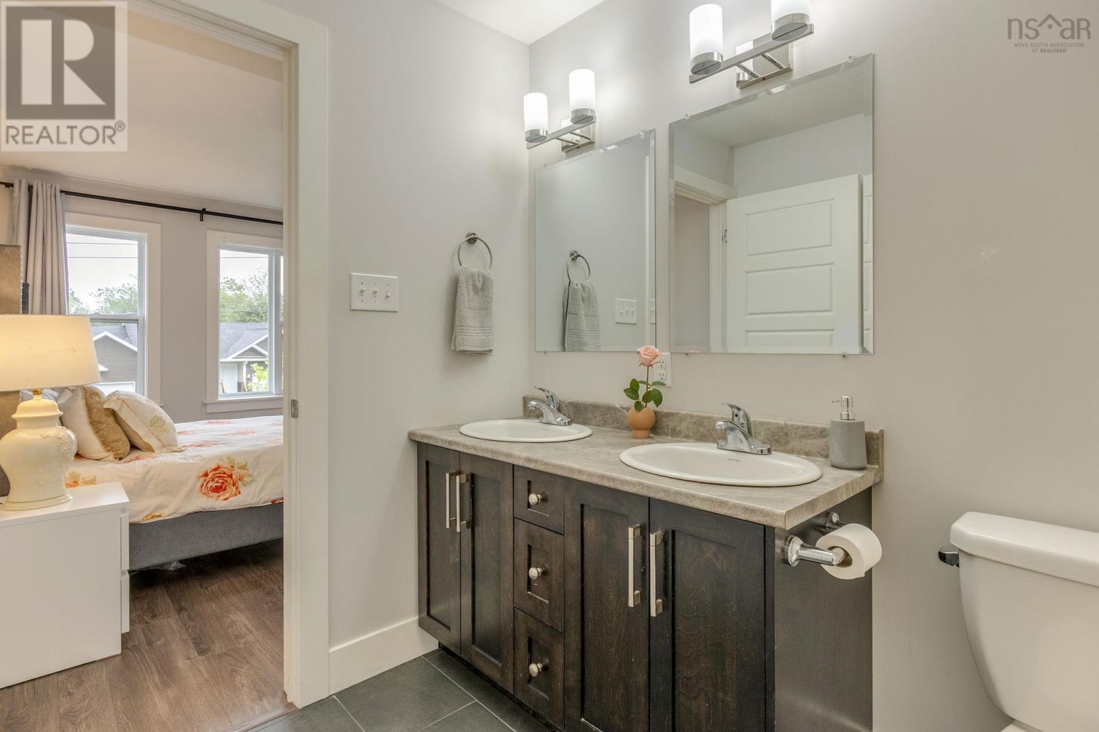 35 Crossfield Ridge - Image 42