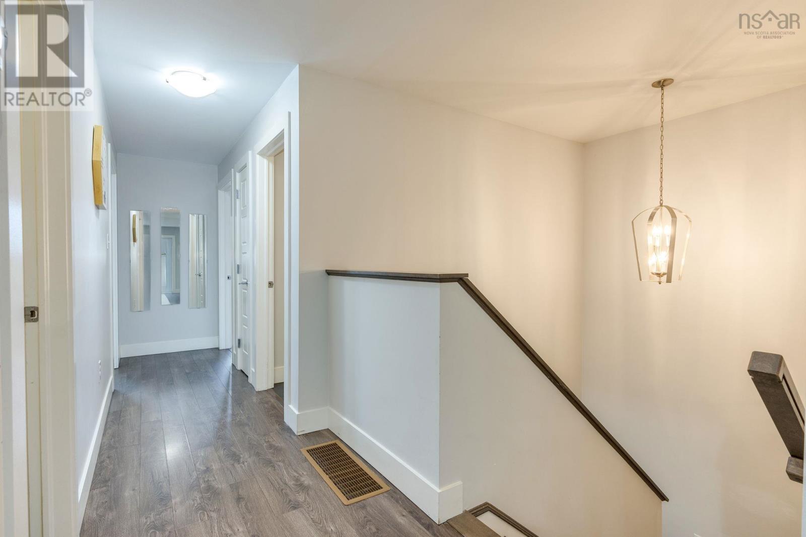 35 Crossfield Ridge - Image 32
