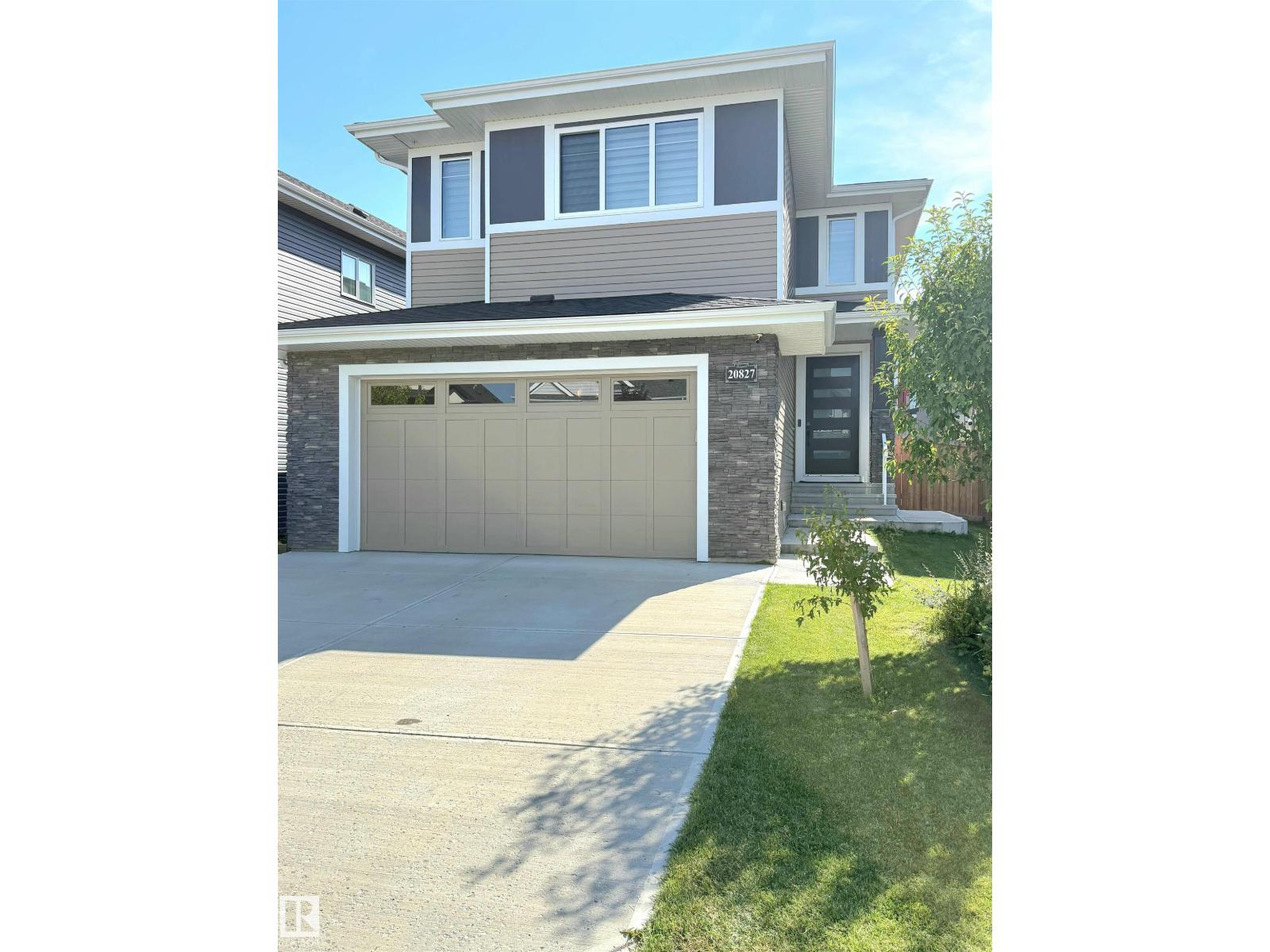 20827 130 AV NW - 1