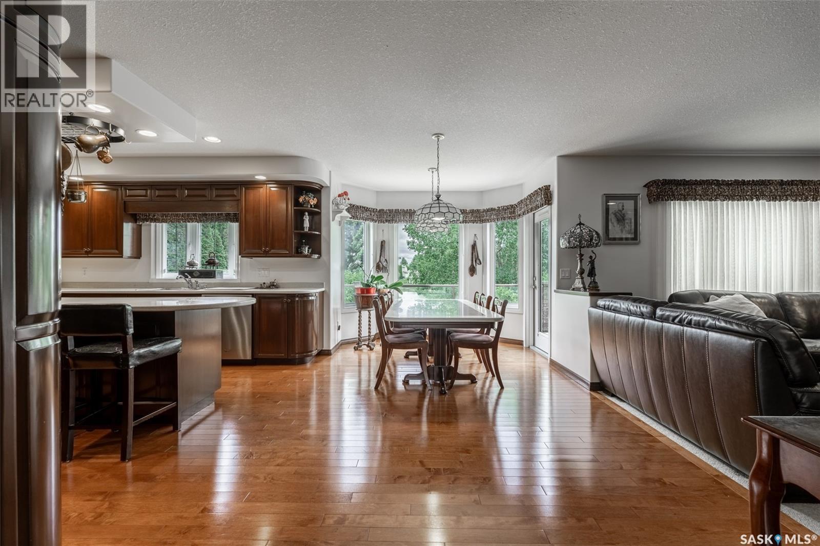 811 Braeside VIEW - 17