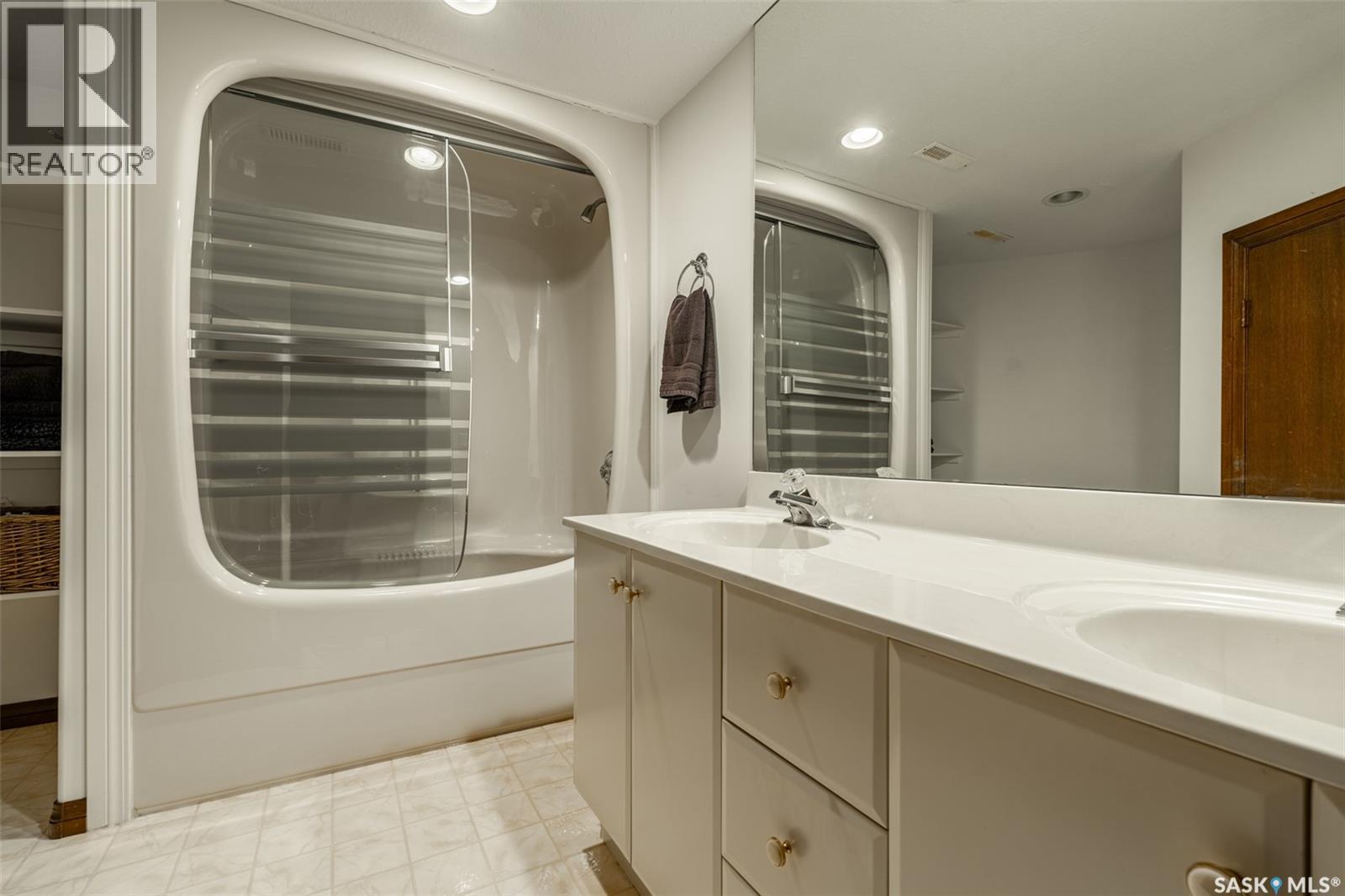 811 Braeside VIEW - 57