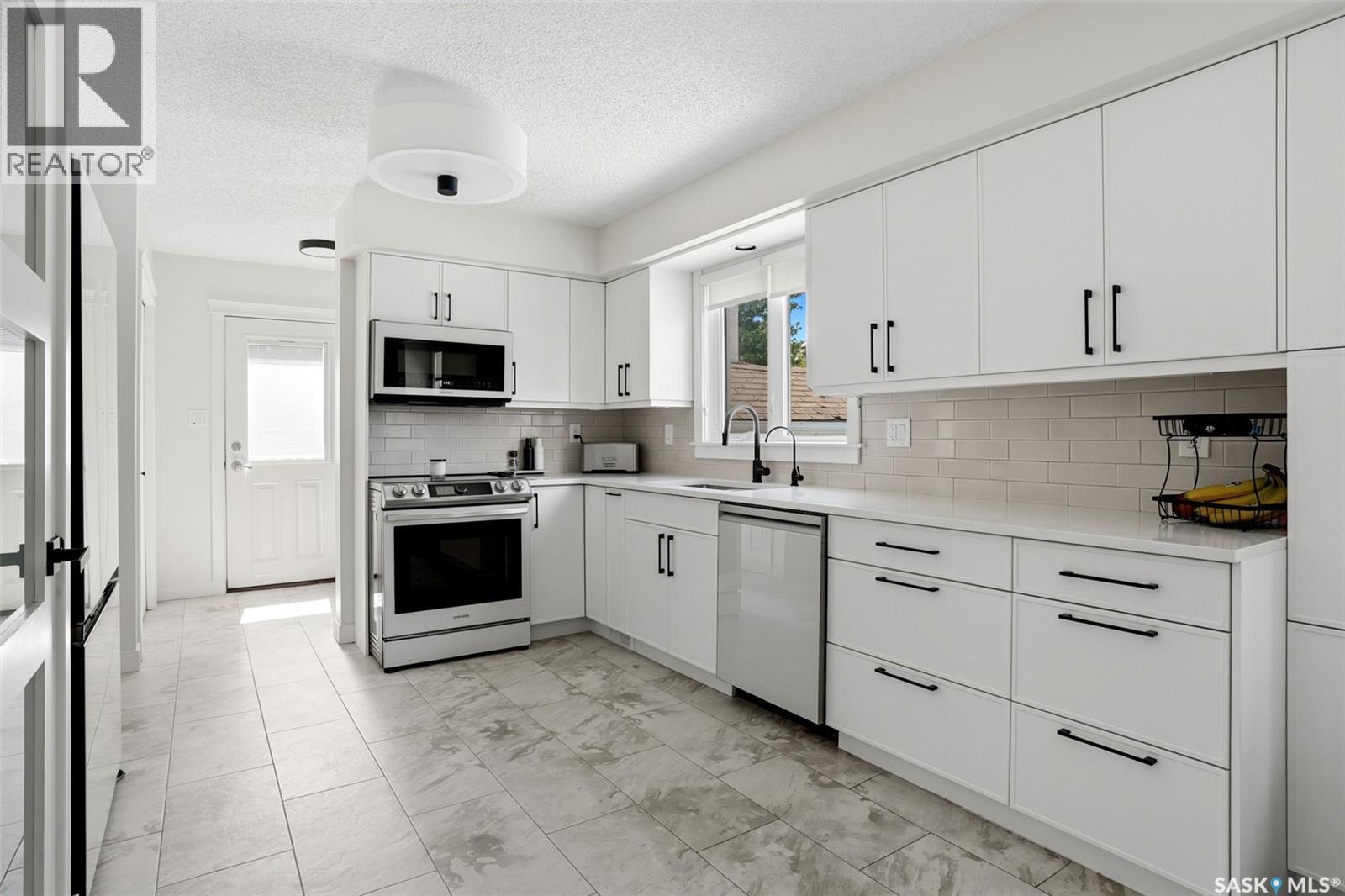 83 Marquis CRESCENT - 13