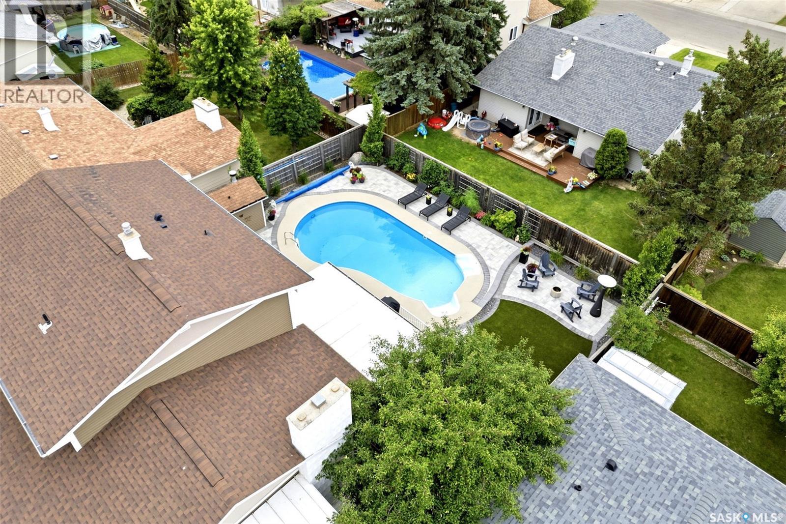 83 Marquis CRESCENT - 63