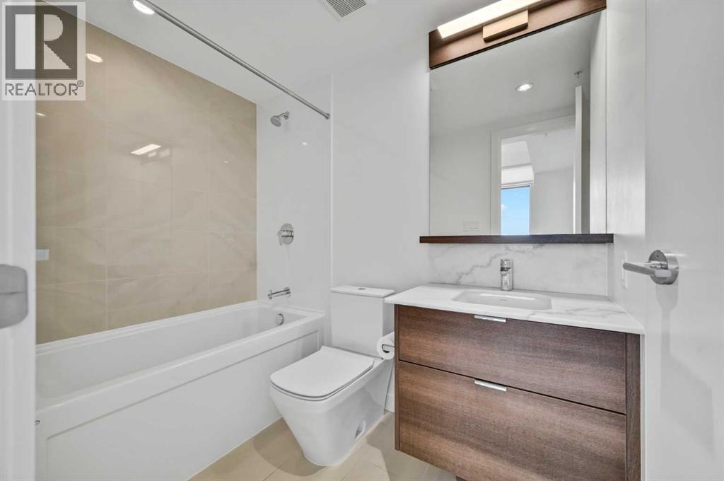#804 118 Waterfront Court SW - 30