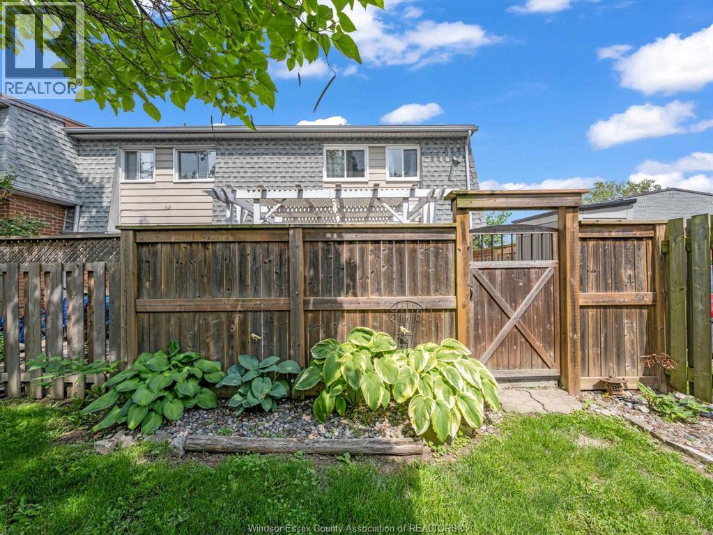 6701 Rose-ville Garden DRIVE - 5