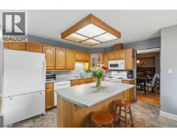 22950 126 Avenue, Maple Ridge, BC V2X0S7 Photo 12