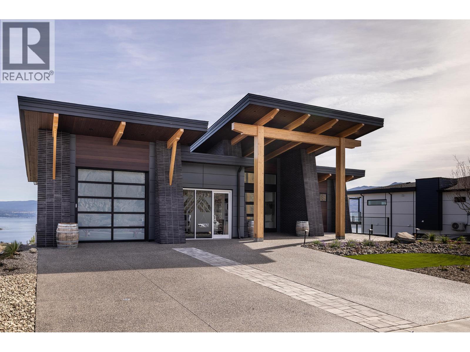 4029 Sunstone Street, West Kelowna