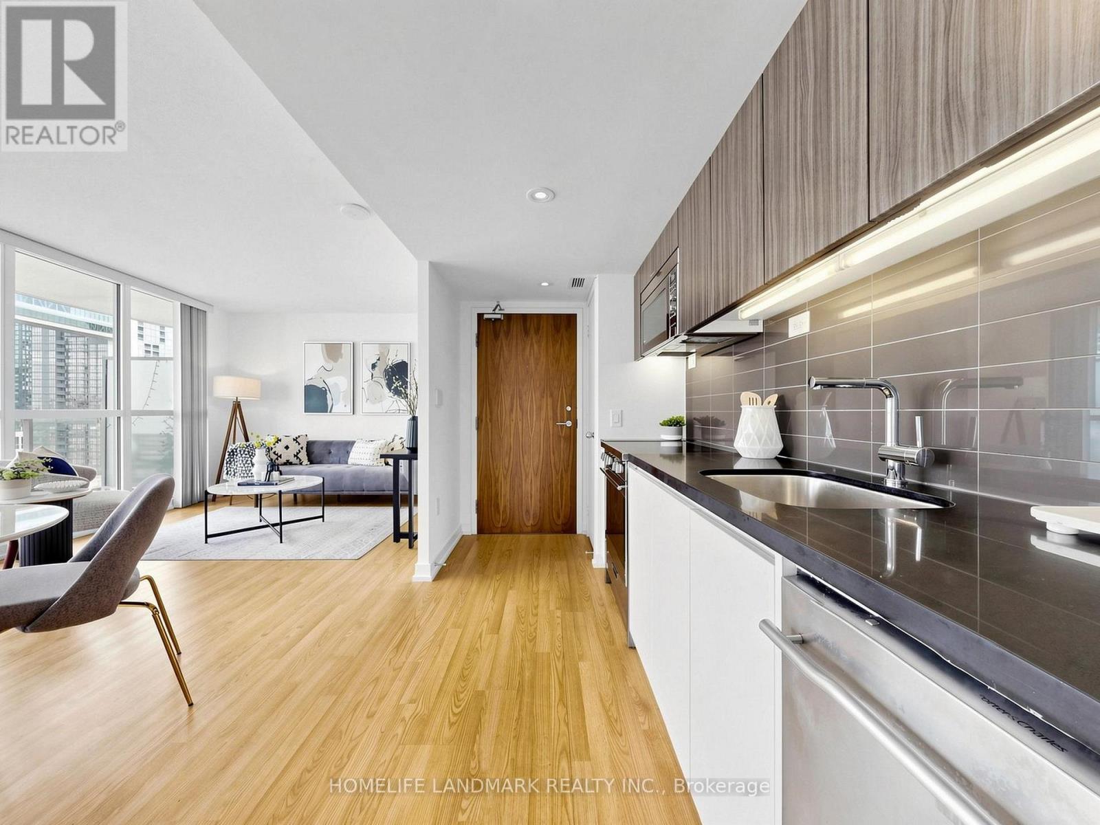 #2215 75 QUEENS WHARF ROAD - 4