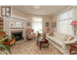 4pc Bathroom - 17 Porter Street, Yarmouth, NS B5A2Y7 Photo 8