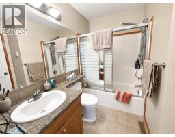 4507 74 Street, Camrose, AB T4V1X9 Photo 10