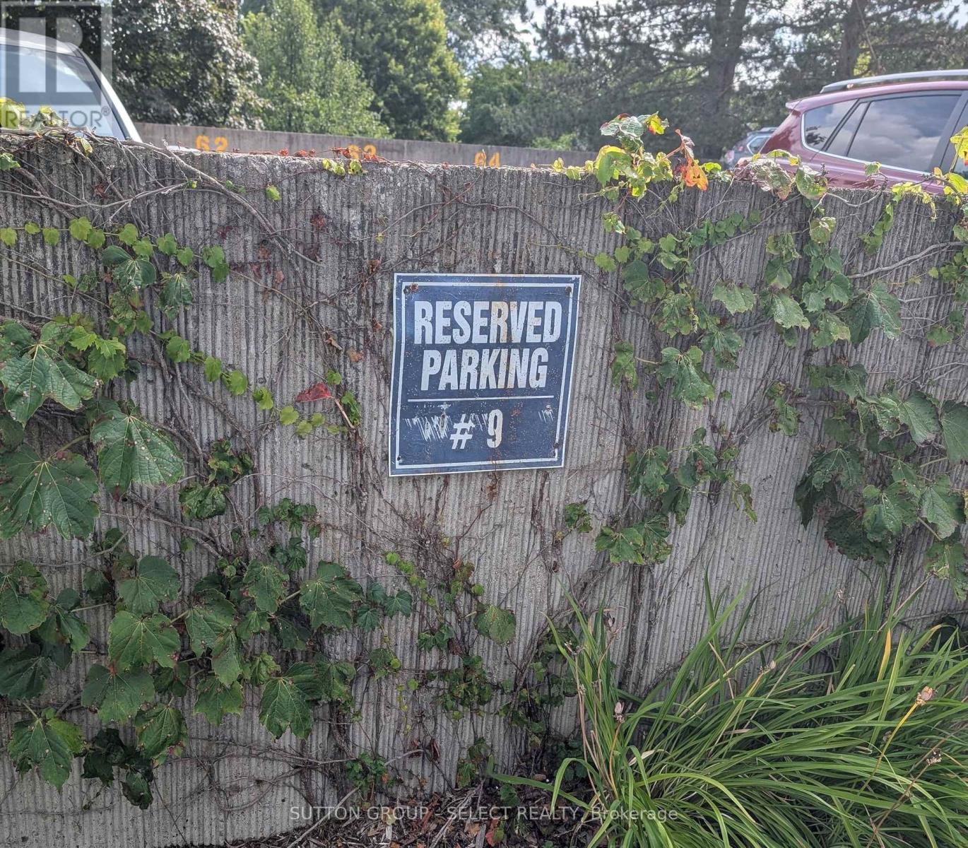#612 600 GRENFELL DRIVE - Image 23