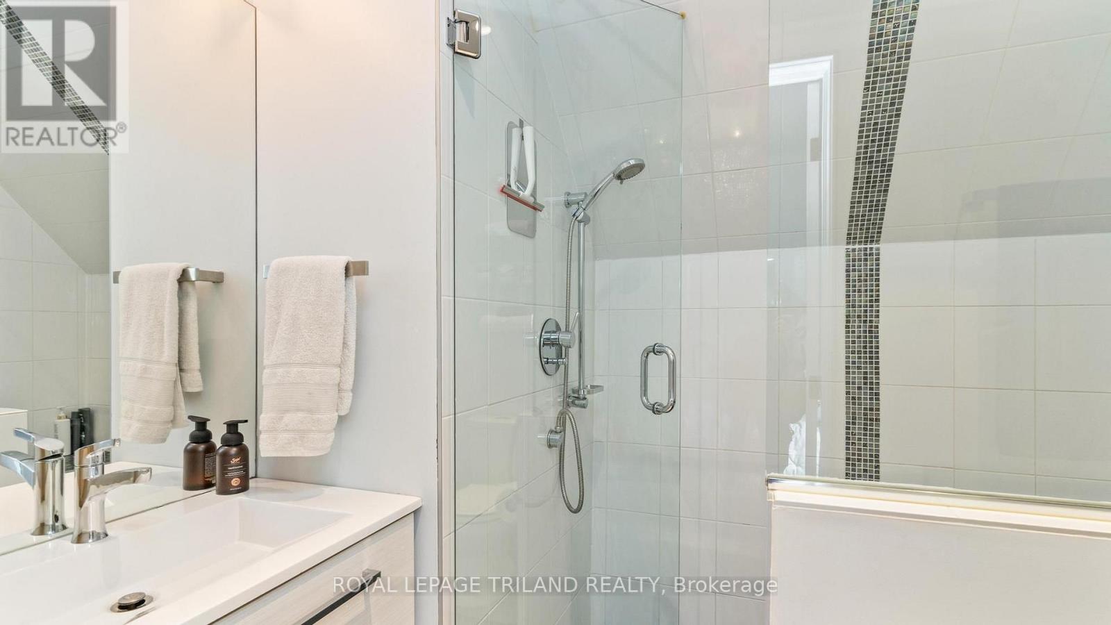 36 GARFIELD AVENUE - Image 22