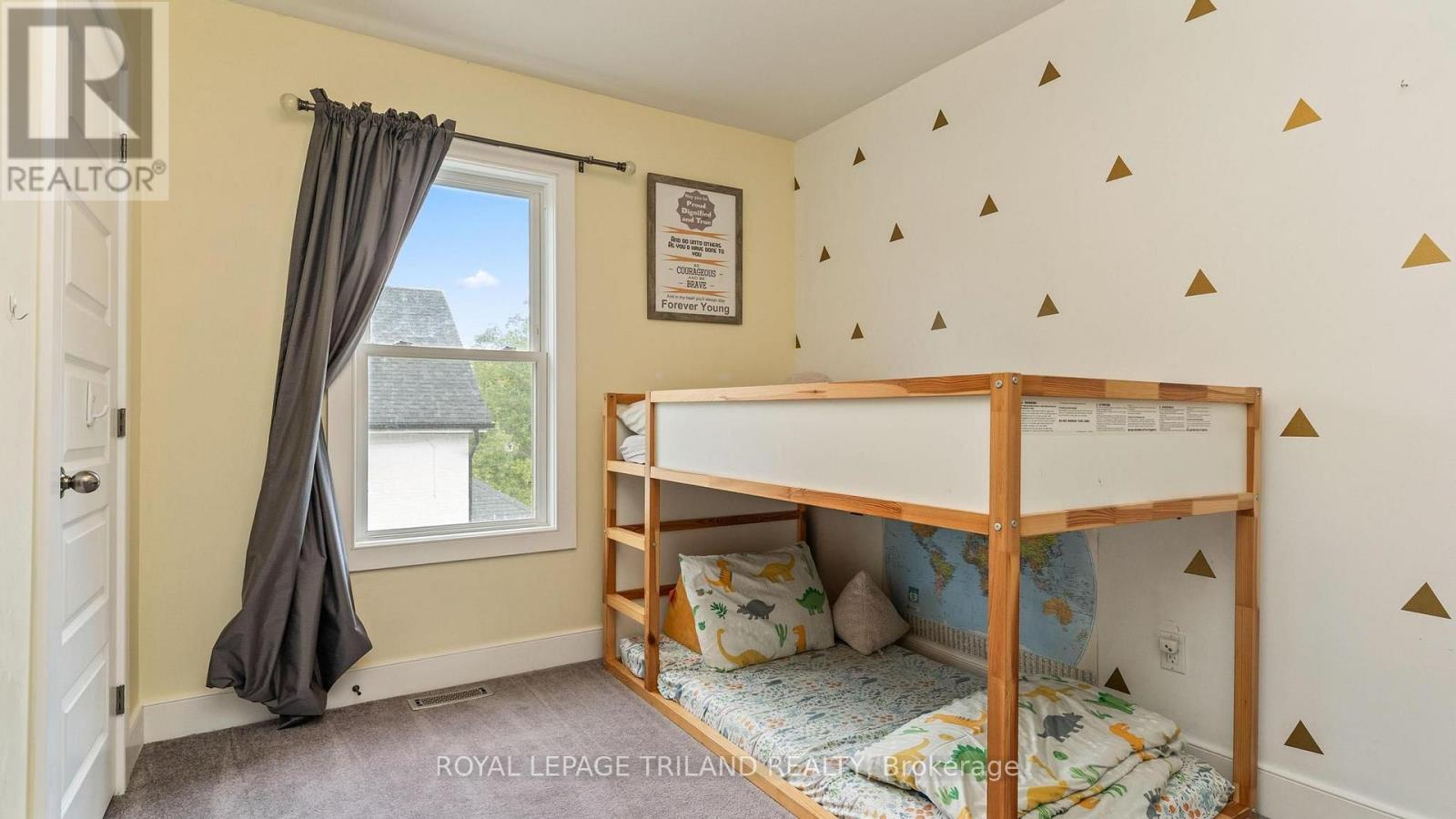 36 GARFIELD AVENUE - Image 23