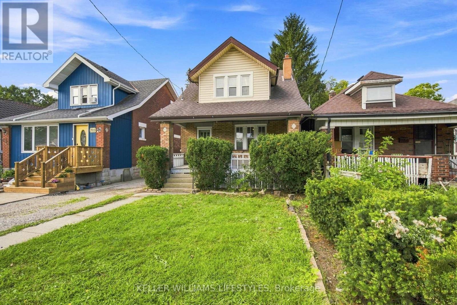 791 QUEBEC STREET - 1