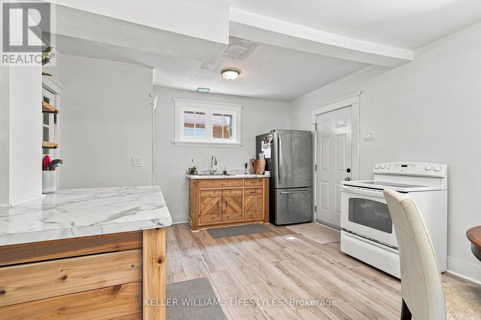 791 QUEBEC STREET - 15