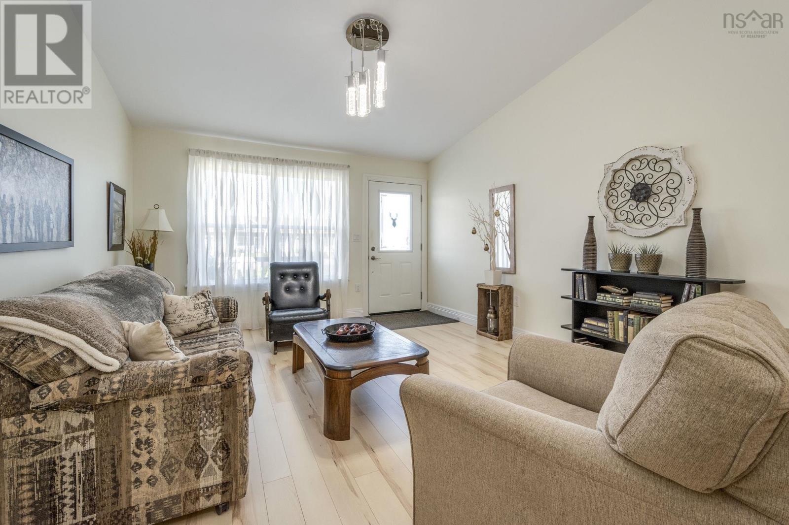 81 Covington Place - Image 5