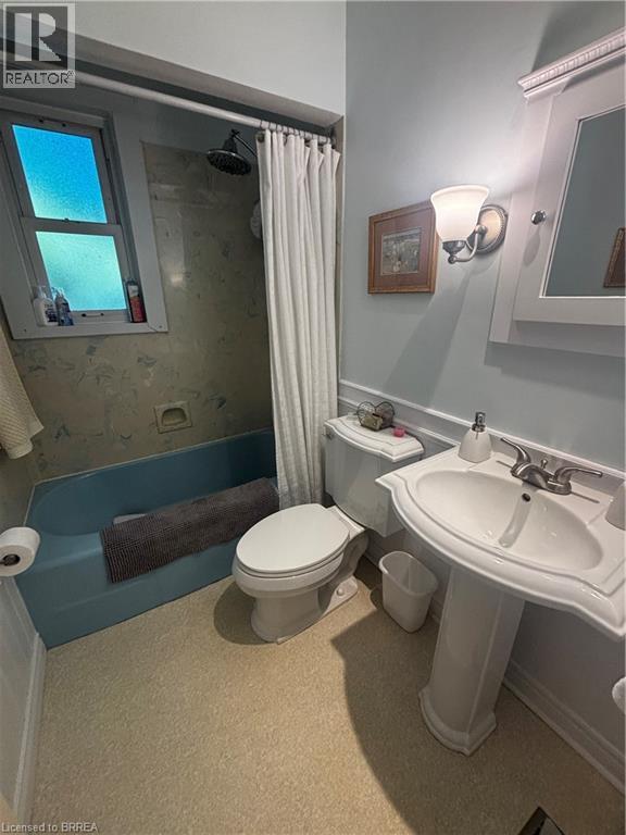 38 SLATER Street - 32