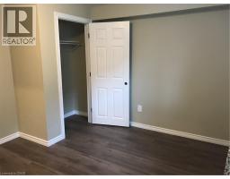 102 B Elmbank Trail, Kitchener, ON N2R0H1 Photo 8