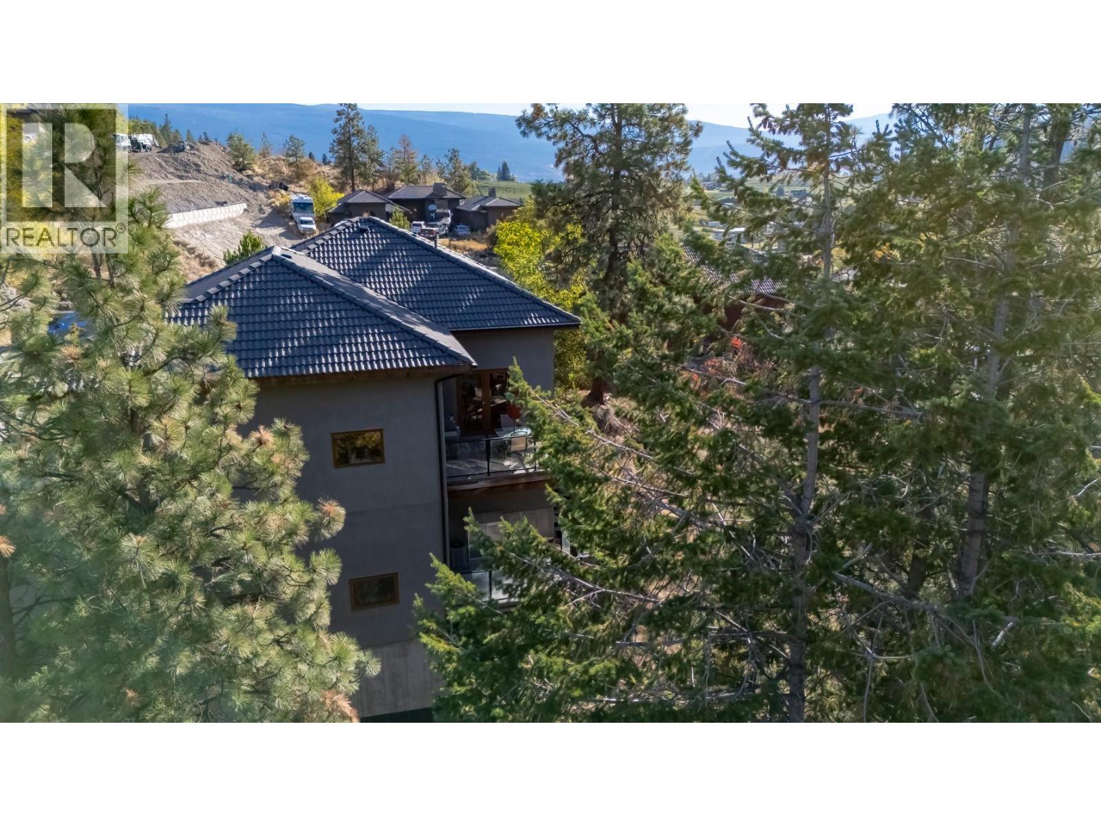 6709 VICTORIA Road S Unit# 6, Summerland