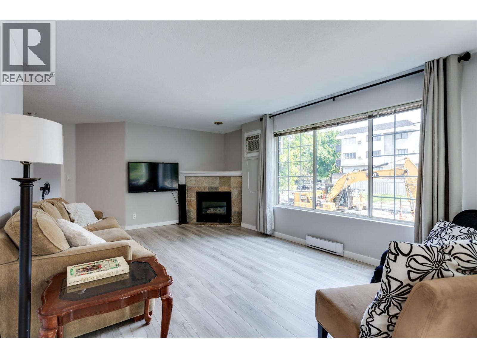 101 575 Doyle Avenue, Kelowna