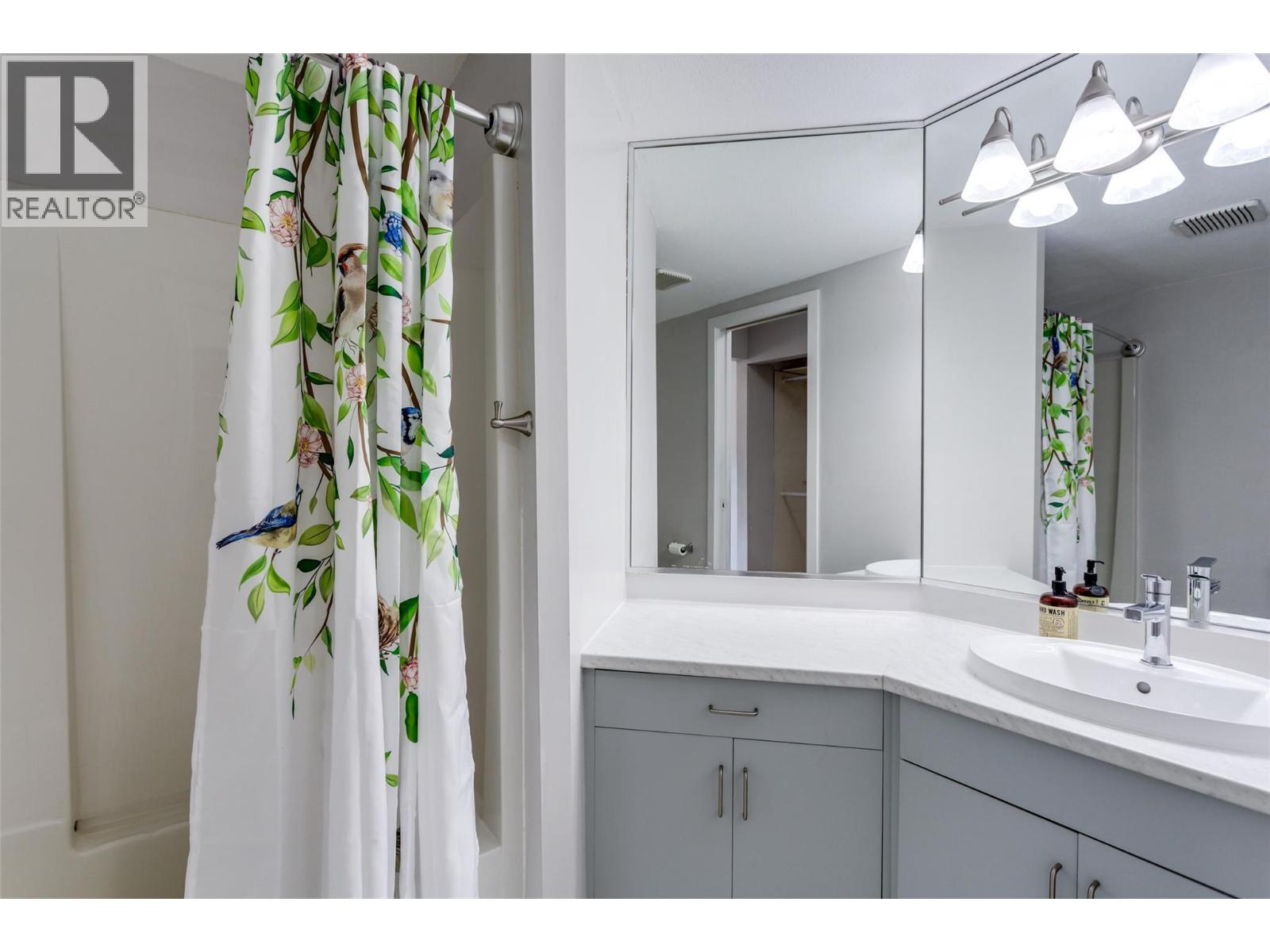101 575 Doyle Avenue, Kelowna