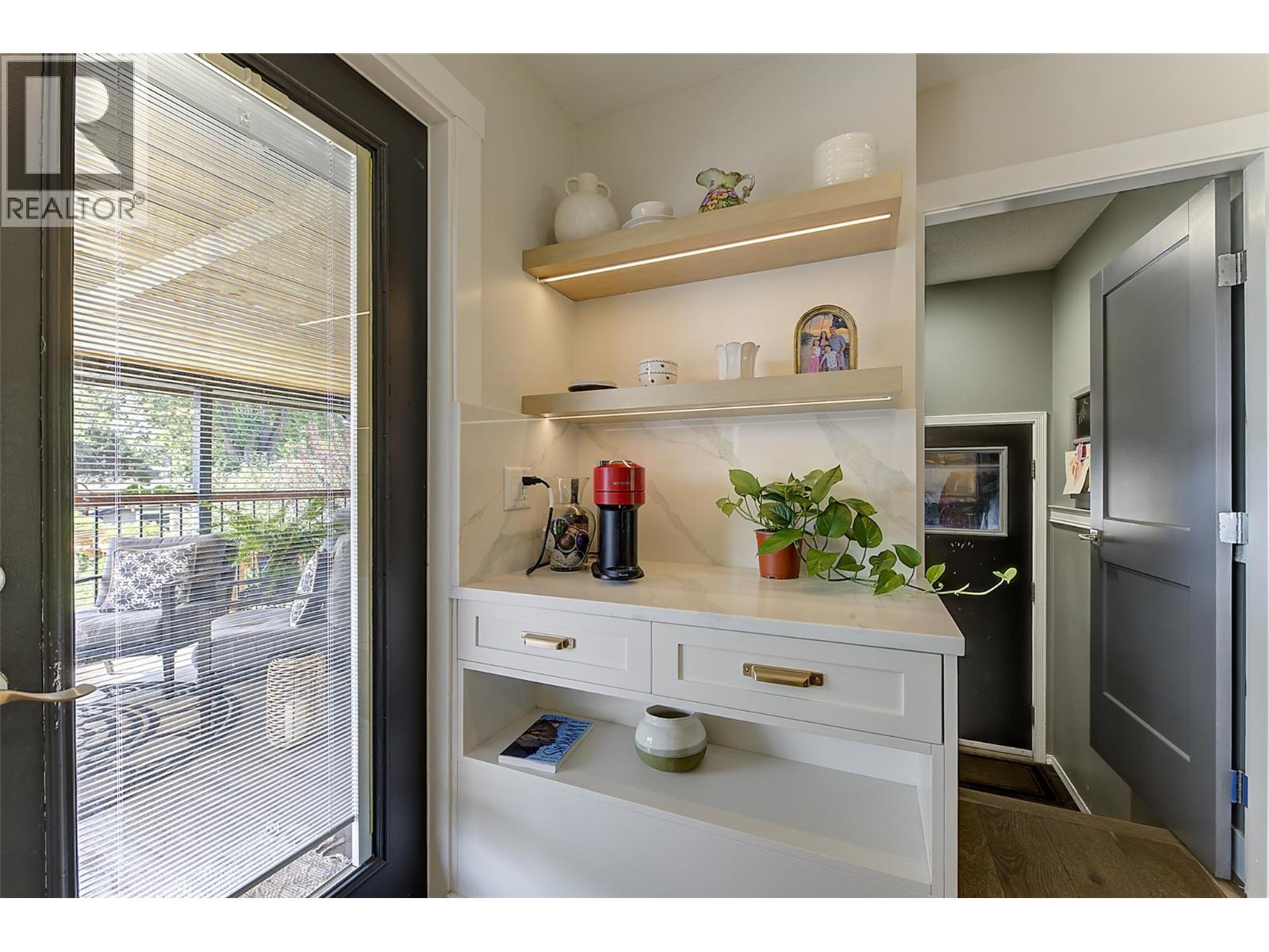  1126 PINECREST Lane, Kelowna