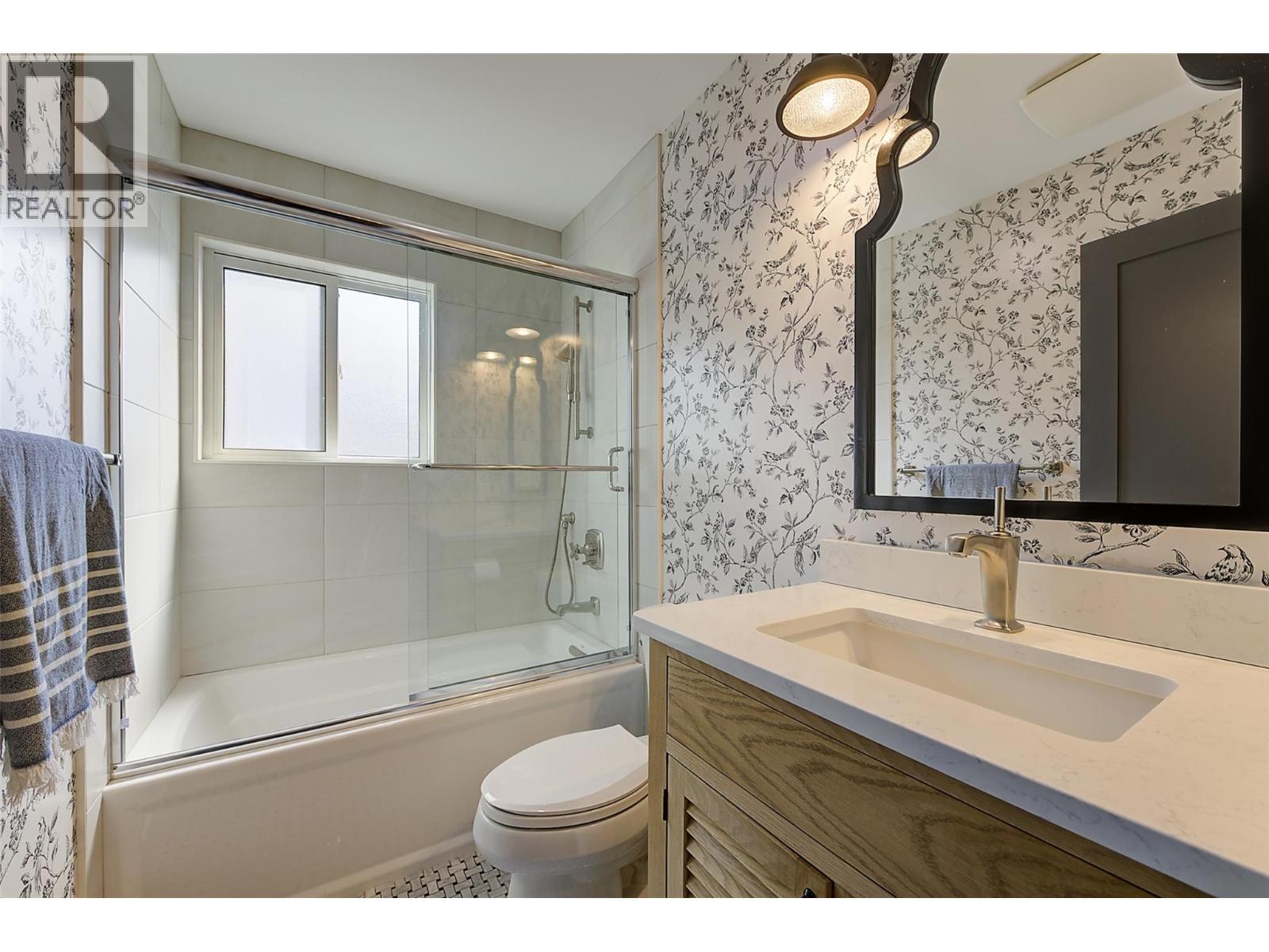  1126 PINECREST Lane, Kelowna