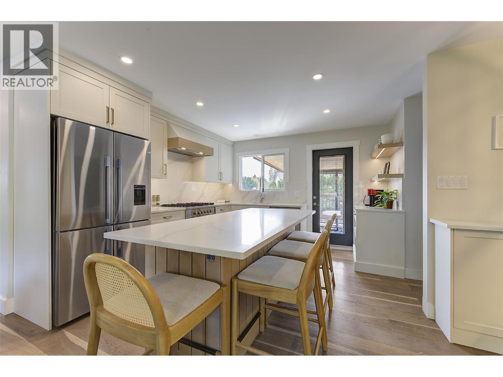 1126 PINECREST Lane, Kelowna