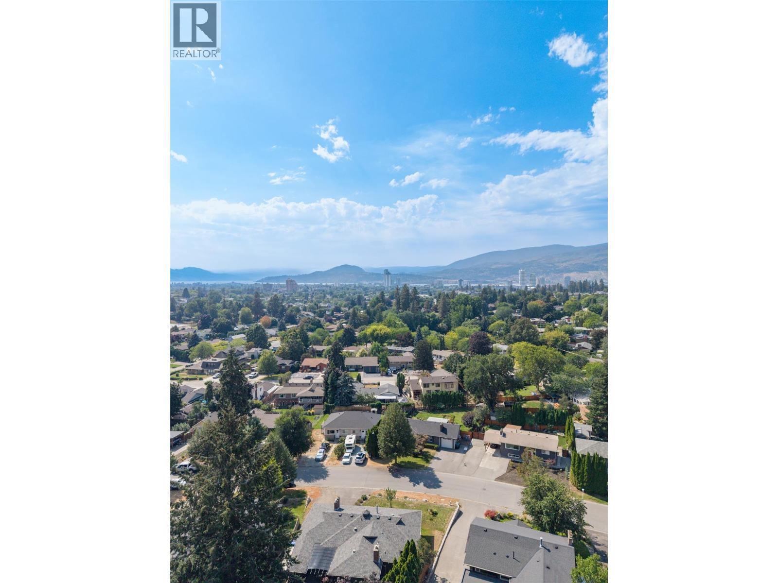  1126 PINECREST Lane, Kelowna