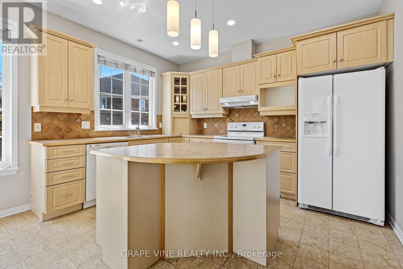 201 RAMELTON PRIVATE - Image 20