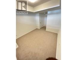 68 - 31 Honeycrisp Crescent, Vaughan, ON L4K0N6 Photo 11