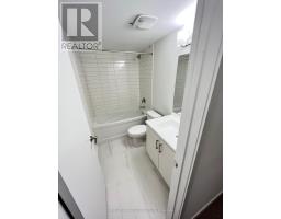 68 - 31 Honeycrisp Crescent, Vaughan, ON L4K0N6 Photo 9