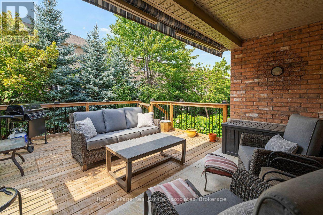 24 LACORRA WAY - 33