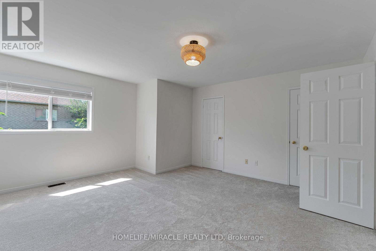 4191 GOLDENROD CRESCENT - 35