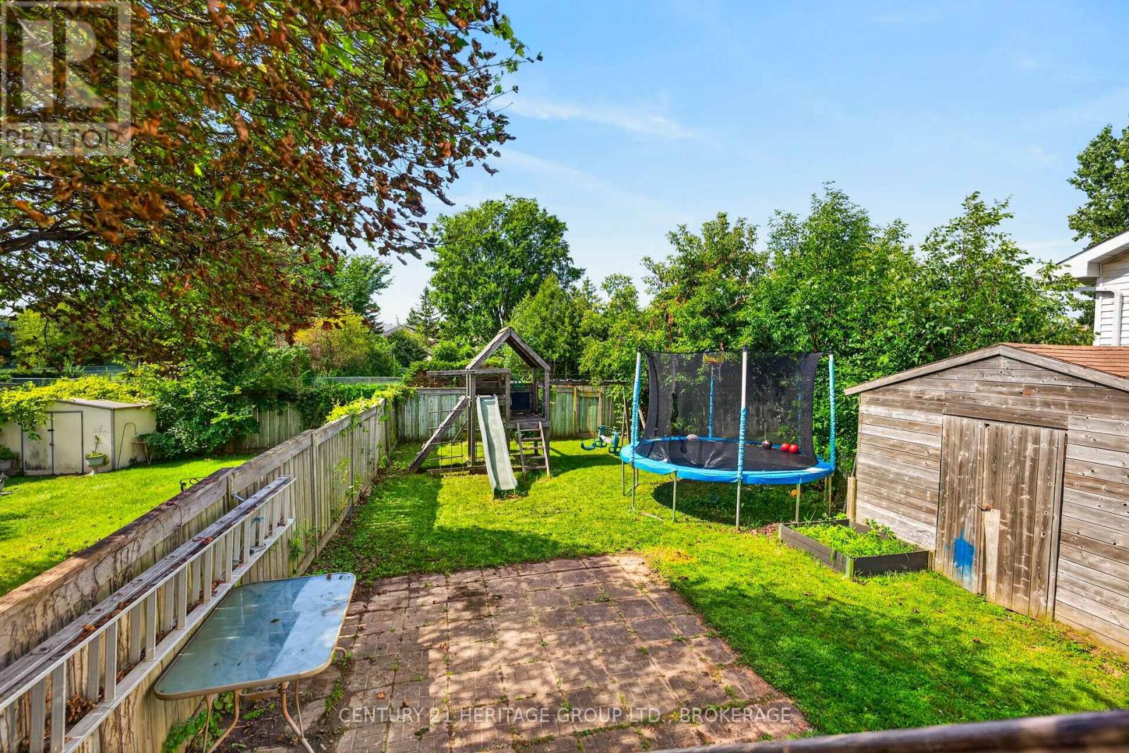 944 WARBURTON CRESCENT - 39